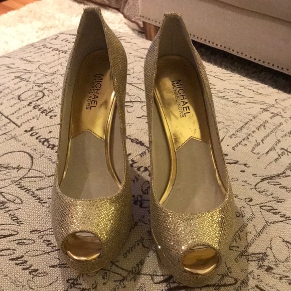 Michael Kors Gold Platform Heels Size 8.5 - Picture 2 of 6